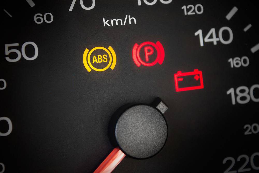 سیستم ABS خودرو چگونه کار میکند؟